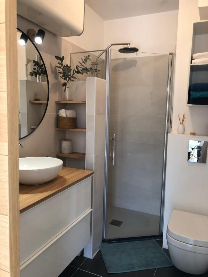 Cosy Avec Piscine A Appartement *